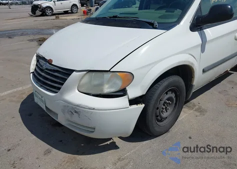 2007 Chrysler Town & Country from USA, damaged, VIN 1A4GJ45R97B245625